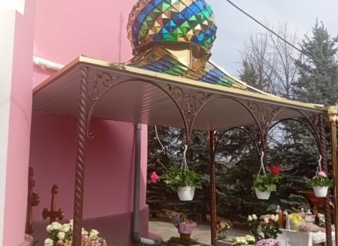 Панихида на могиле протоиерея Валерия в день его рождения